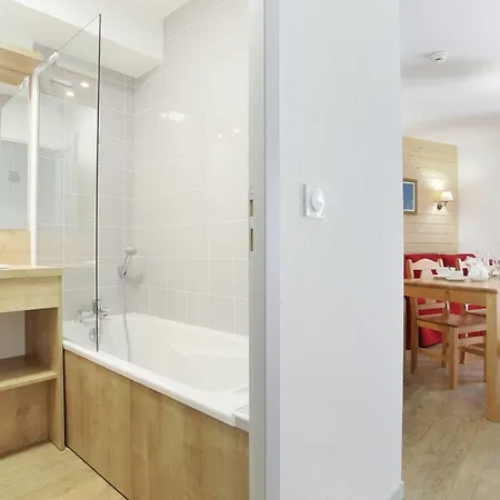 Apartmanhotel Goelia Le Crystal 3*