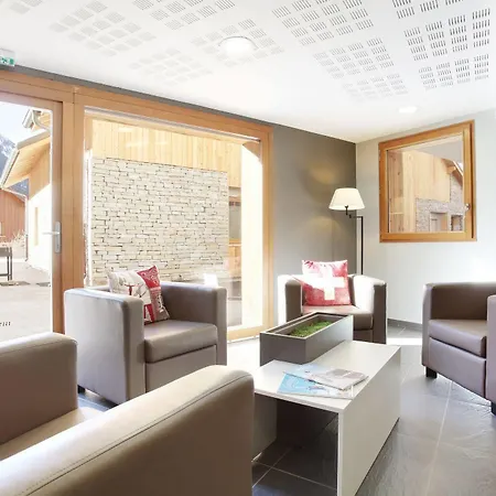 Apartahotel Résidence Odalys Le Crystal Blanc 3*