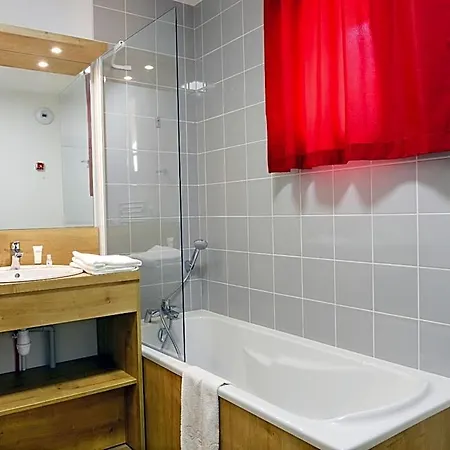 Apartmanhotel Goelia Le Crystal 3*