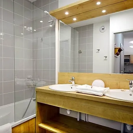 Goelia Le Crystal Apartmanhotel 3*